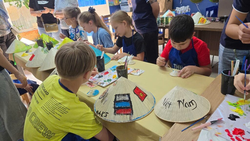 Educational art workshop in Vietnam for school groups