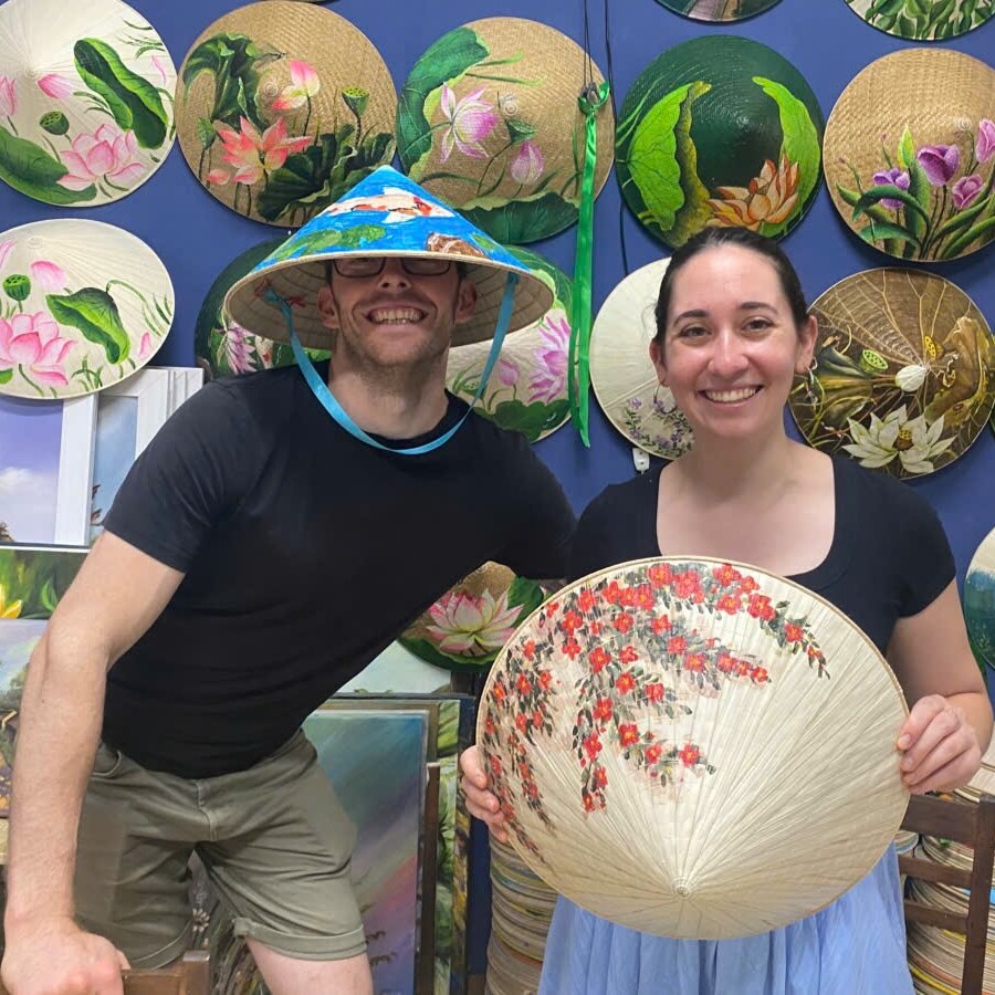Buy conical hat in Ho Chi Minh City